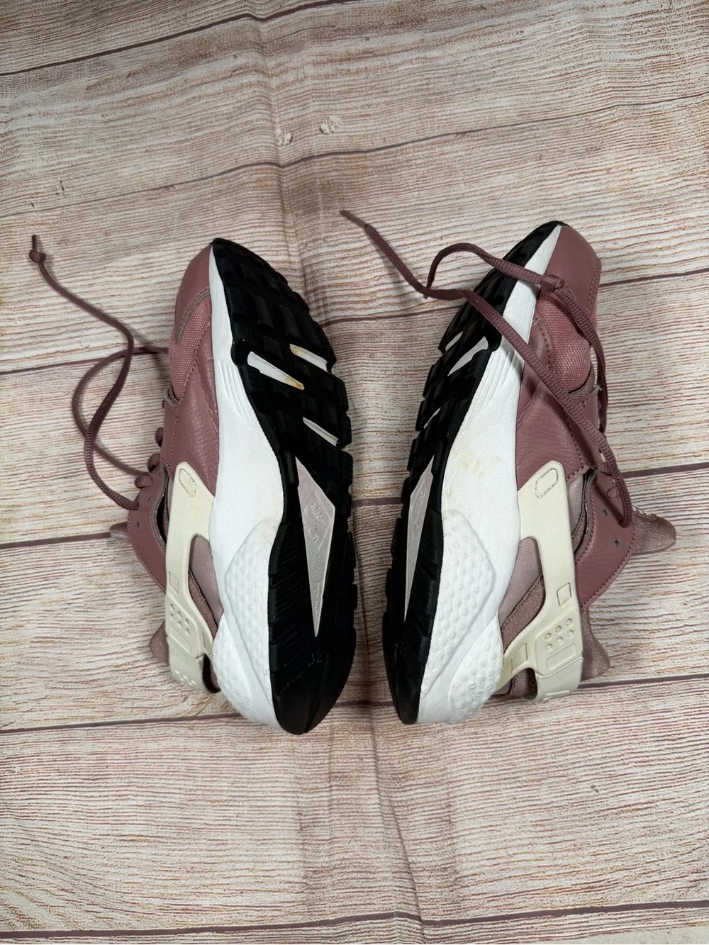 Nike Air Huarache Run Chunky Sneakers